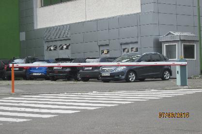Шлагбаум AN Motors ASB6000. Киев, ул. Смольная 9